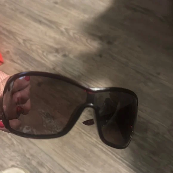Dior Burgundy Sunglasses - Picture 2 of 9